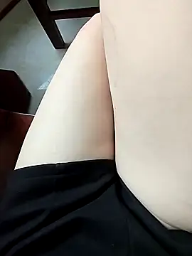 Baby-Linh online show from April 2026 07:29:01 AM