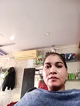 Snapshot of 00PUJA chatting on December 2025 08:45:01 AM 00PUJA online show from December 2025 08:45:01 AM