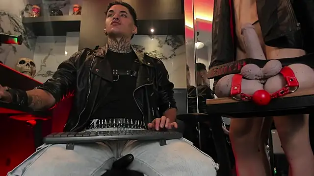 AlecBanne online show from April 2026 11:08:02 PM