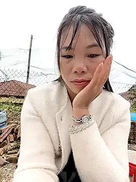 Snapshot of Zinka2 chatting on December 2025 01:59:02 AM Zinka2 online show from December 2025 01:59:02 AM