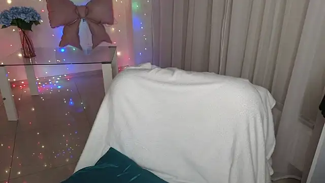 Snapshot of Deborah_lowe chatting on February 2026 04:13:01 PM Deborah lowe online show from February 2026 04:13:01 PM