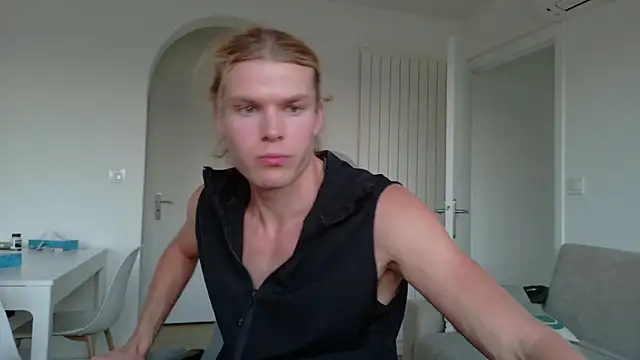 Snapshot of desaadxx1 chatting on December 2025 03:51:02 PM desaadxx1 online show from December 2025 03:51:02 PM