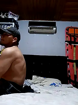 Juandediosconde online show from December 2025 07:54:02 PM