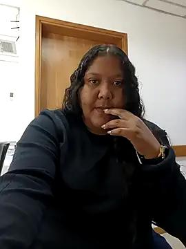 VaneandRossy online show from May 2026 02:12:02 PM