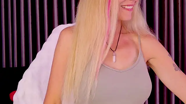 betty xoxoo online show from July 2026 11:08:01 AM