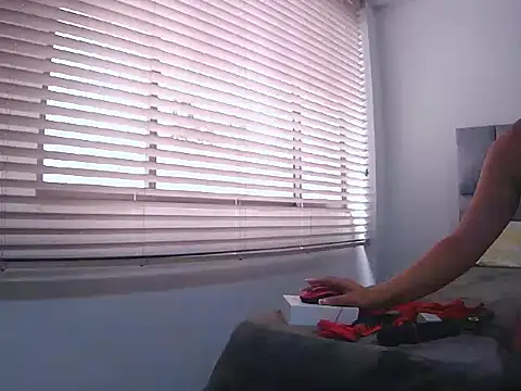 Fernanda andrew online show from April 2026 03:26:01 PM