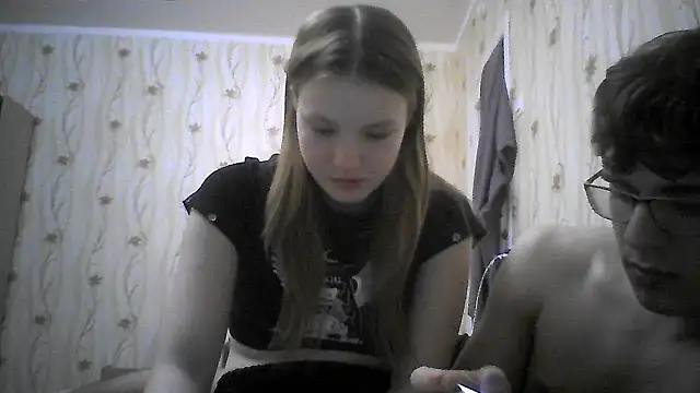 EvgeniyXAnna online show from February 2026 07:45:01 PM