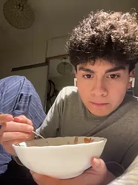 hungspanishtwink online show from February 2026 10:19:02 PM