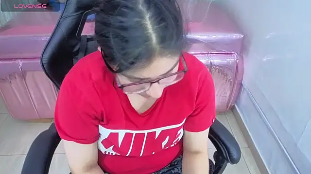 eva smit t online show from March 2026 02:15:02 AM