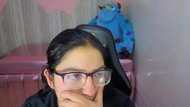 eva smit t online show from April 2026 02:56:01 AM