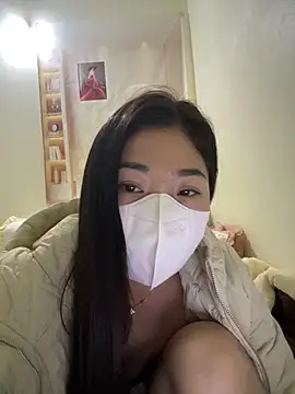 Snapshot of Mimy18 chatting on December 2025 05:57:02 AM Mimy18 online show from December 2025 05:57:02 AM