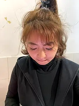 Snapshot of bibi347127 chatting on December 2025 09:40:01 AM bibi347127 online show from December 2025 09:40:01 AM