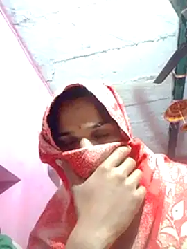 Snapshot of poonamhotxx chatting on December 2025 03:54:02 PM poonamhotxx online show from December 2025 03:54:02 PM