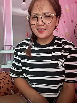 Snapshot of Samsam-006 chatting on May 2026 02:52:01 AM Samsam-006 online show from May 2026 02:52:01 AM