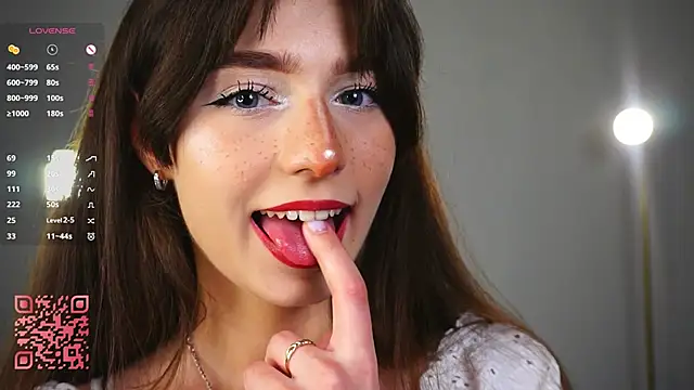 Snapshot of Lanenger chatting on February 2026 08:45:02 PM Lanenger online show from February 2026 08:45:02 PM