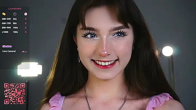 Snapshot of Lanenger chatting on February 2026 10:18:01 PM Lanenger online show from February 2026 10:18:01 PM