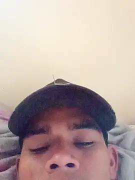 Snapshot of Tu_Morenito04 chatting on December 2025 07:22:01 PM Tu Morenito04 online show from December 2025 07:22:01 PM