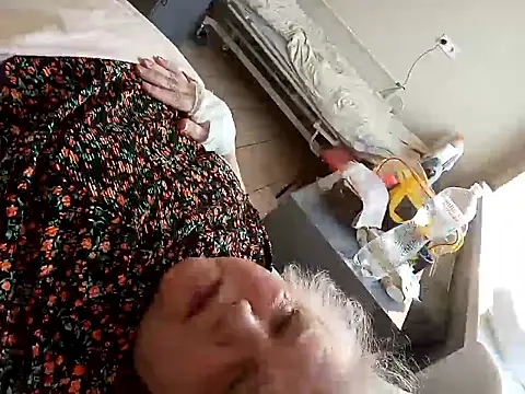 HapinessLovee online show from March 2026 03:12:01 PM