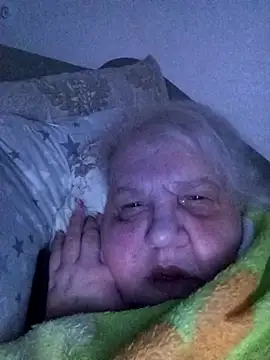 HapinessLovee online show from April 2026 06:05:02 PM