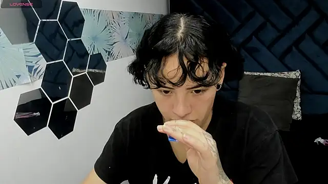 Kiara Fox   online show from January 2026 07:52:02 PM