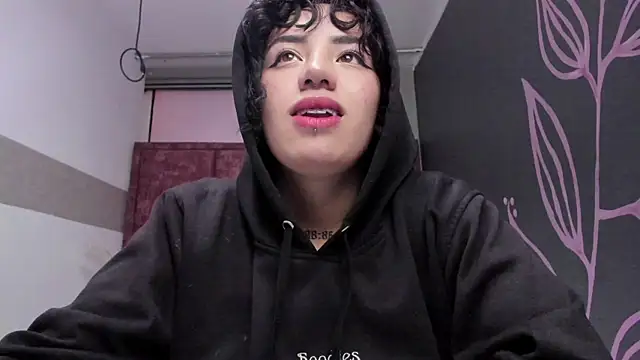 Kiara Fox   online show from April 2026 10:02:02 AM