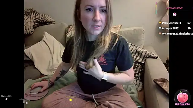 Snapshot of alluringpixie chatting on January 2026 11:07:02 PM alluringpixie online show from January 2026 11:07:02 PM