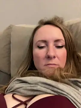 Snapshot of alluringpixie chatting on January 2026 11:10:01 PM alluringpixie online show from January 2026 11:10:01 PM