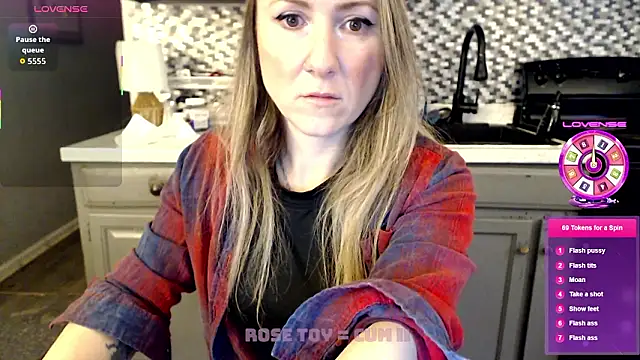 Snapshot of alluringpixie chatting on January 2026 09:18:02 PM alluringpixie online show from January 2026 09:18:02 PM