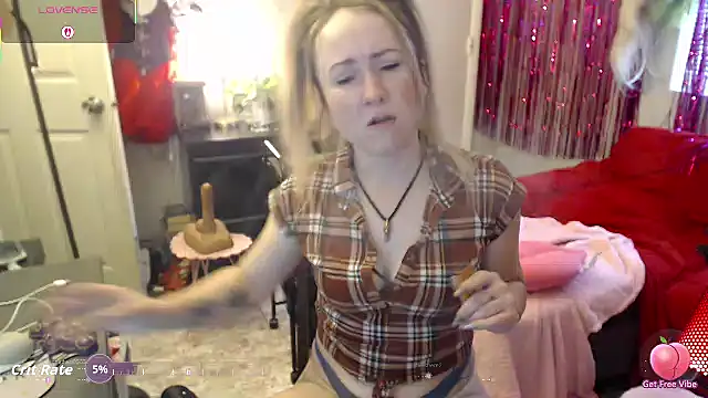 Snapshot of alluringpixie chatting on February 2026 05:17:02 PM alluringpixie online show from February 2026 05:17:02 PM