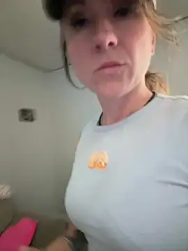 alluringpixie online show from April 2026 08:31:01 PM