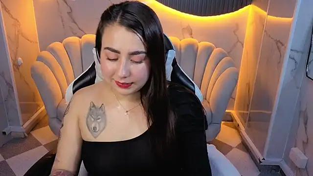 Kattia mystic b online show from December 2025 07:53:02 PM