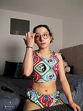 little  ammy online show from December 2025 03:13:01 AM