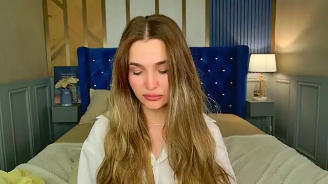 Lina Sinerz online show from May 2026 03:58:01 AM