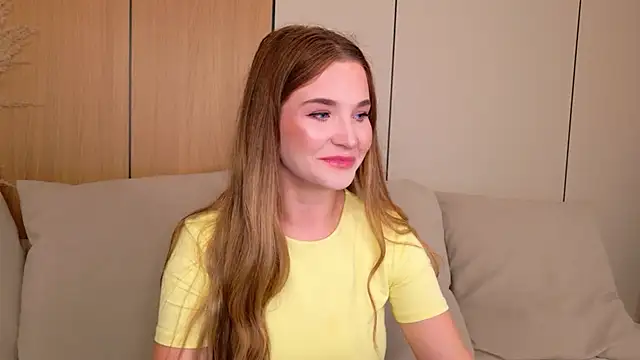 Lina Sinerz online show from June 2026 08:42:01 PM