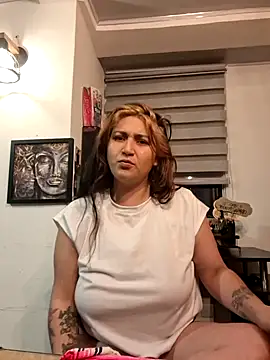 Magenta Moon online show from January 2026 02:50:02 AM