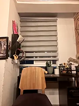 Magenta Moon online show from February 2026 11:53:02 PM