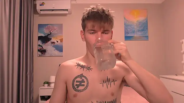 Fredd Xanders online show from December 2025 07:31:02 PM