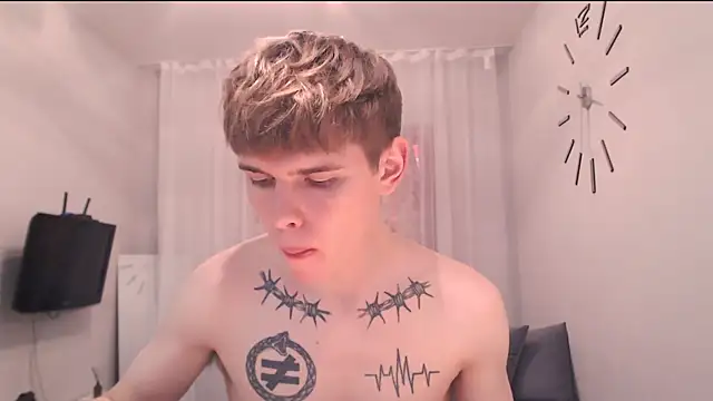 Fredd Xanders online show from May 2026 04:07:02 AM