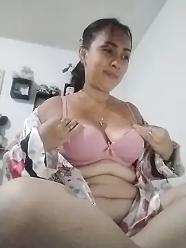 0lucer0 online show from March 2026 11:04:01 AM