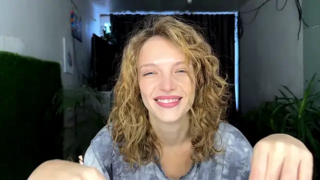 Miss Monroe online show from January 2026 09:58:02 AM