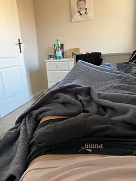 Snapshot of angei094 chatting on December 2025 10:20:02 AM angei094 online show from December 2025 10:20:02 AM