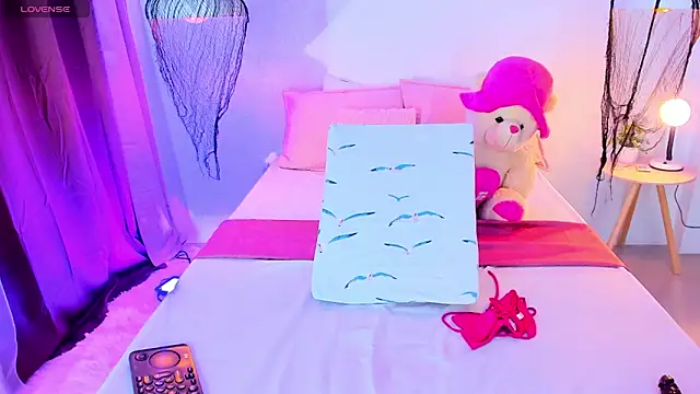  Xynara owo online show from December 2025 11:54:01 PM