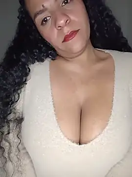 Snapshot of hot_bruntte chatting on January 2026 05:55:02 AM hot bruntte online show from January 2026 05:55:02 AM