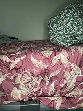 Snapshot of NaturalSunny chatting on January 2026 09:57:02 AM NaturalSunny online show from January 2026 09:57:02 AM