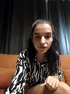 SoniaMoonnnn online show from January 2026 05:07:01 PM