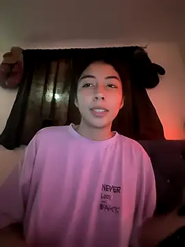 Snapshot of Mishelle-Brizo- chatting on December 2025 03:45:02 AM Mishelle-Brizo- online show from December 2025 03:45:02 AM