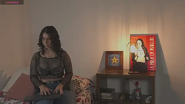 Snapshot of Estefania_Velez chatting on February 2026 02:30:01 AM Estefania Velez online show from February 2026 02:30:01 AM