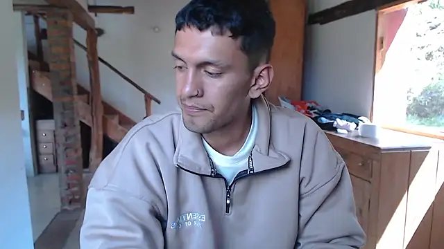 andrewsiilvaa online show from December 2025 03:50:02 PM