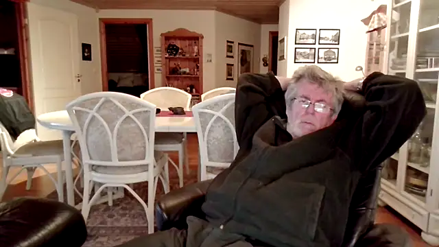 Mortimer Orawan online show from March 2026 09:40:02 PM