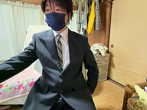 Snapshot of Hirokazu_12 chatting on February 2026 02:27:01 AM Hirokazu 12 online show from February 2026 02:27:01 AM